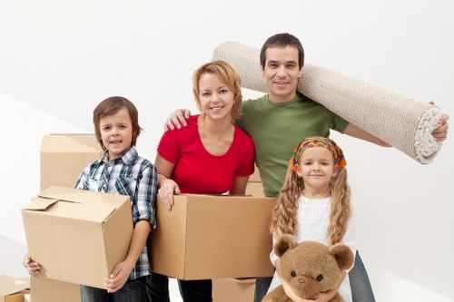 Flexible self storage in Norbiton for moving house and renovation